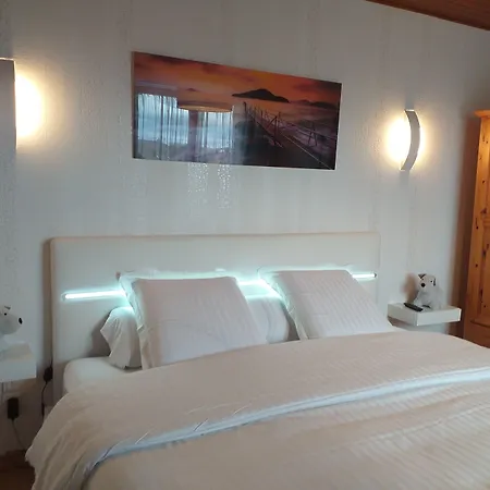 住宿加早餐酒店 Du Jardin Fleuri 3*