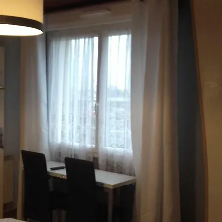 Du Jardin Fleuri 住宿加早餐酒店 Saint-Aubin-lès-Elbeuf