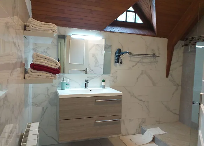 Du Jardin Fleuri Bed & Breakfast Saint-Aubin-lès-Elbeuf